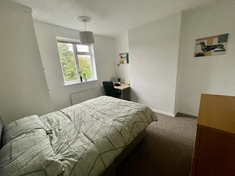 3 BEDROOM – STUDENT HOUSE – All Inclusive Bill - Thumbnail 4